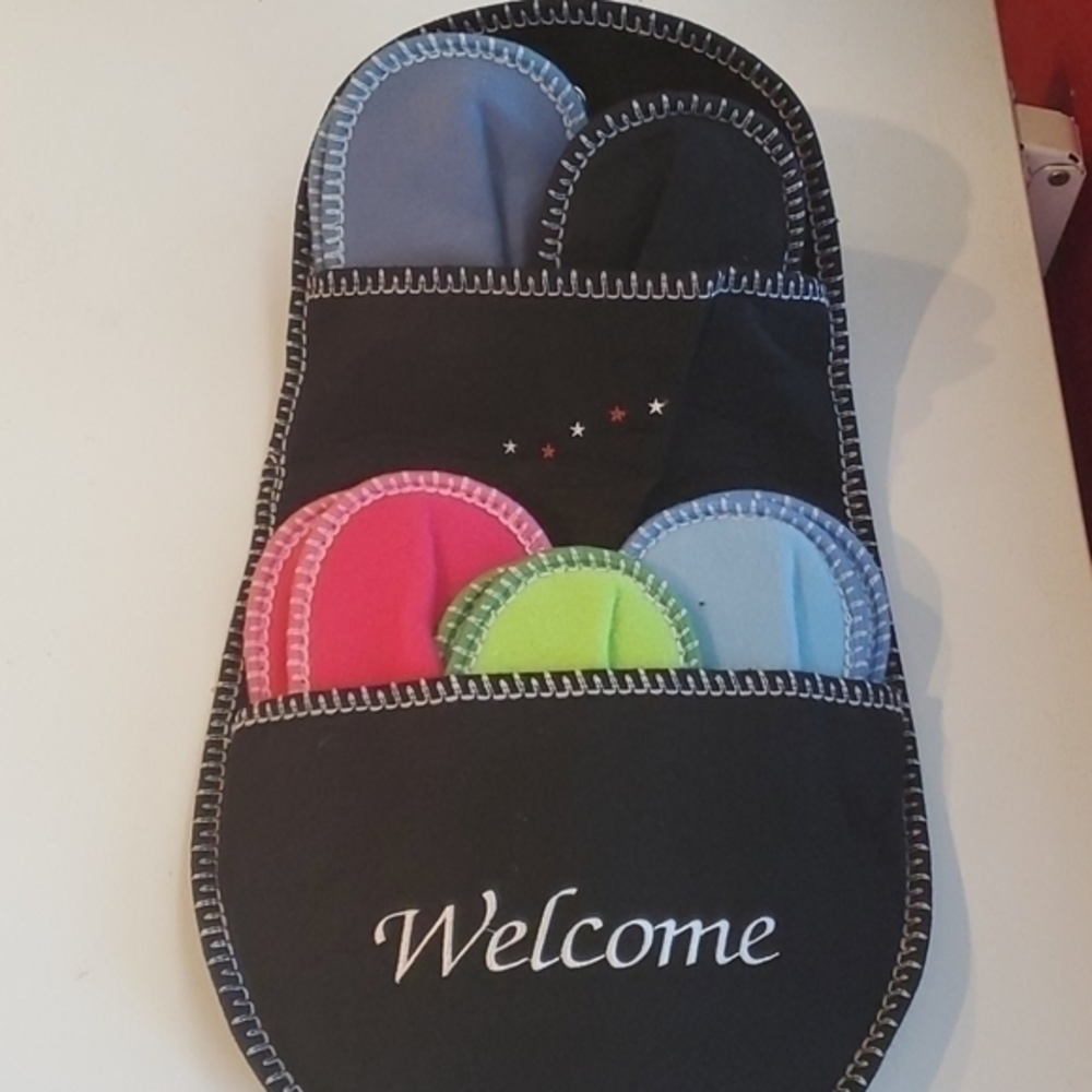 Welcome‎ Home Multicolor Family Slippers 6 Pairs Men, Women, Kids House Shoes